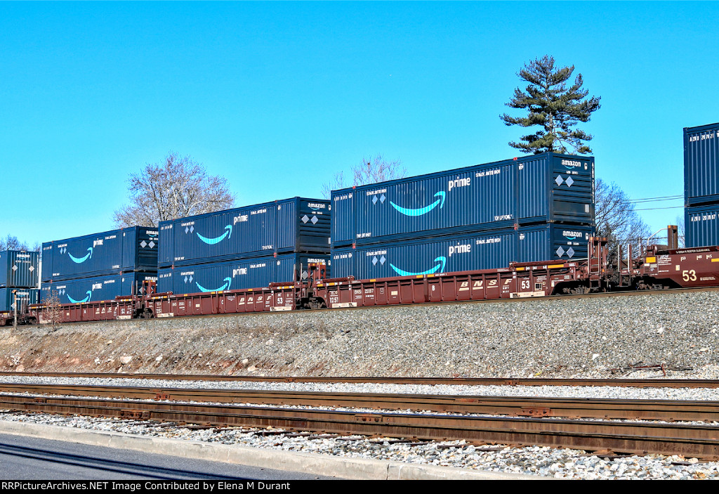 BNSF 25587 on I-158